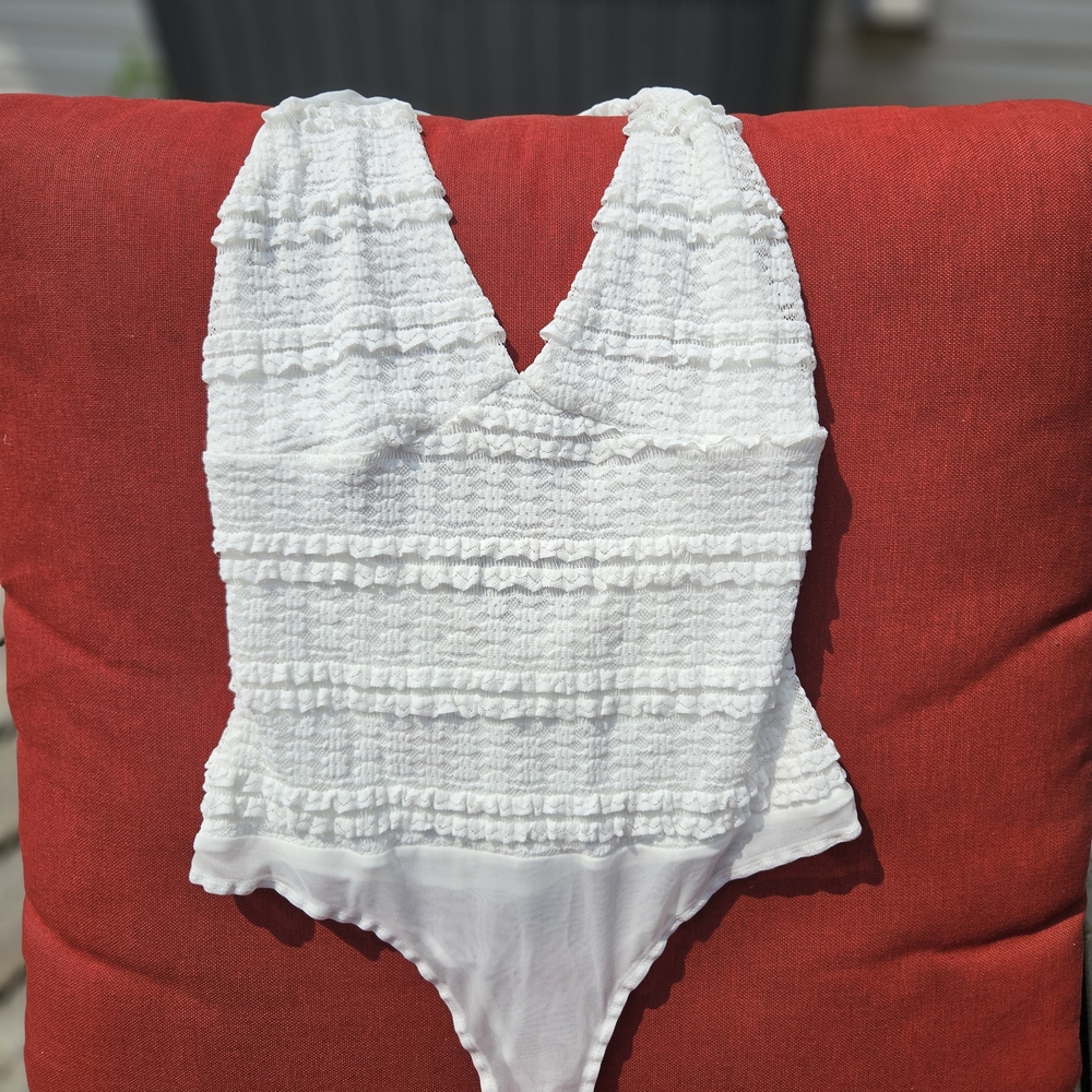 Lulu's White Halter Bodysuit - Picture 2 of 7
